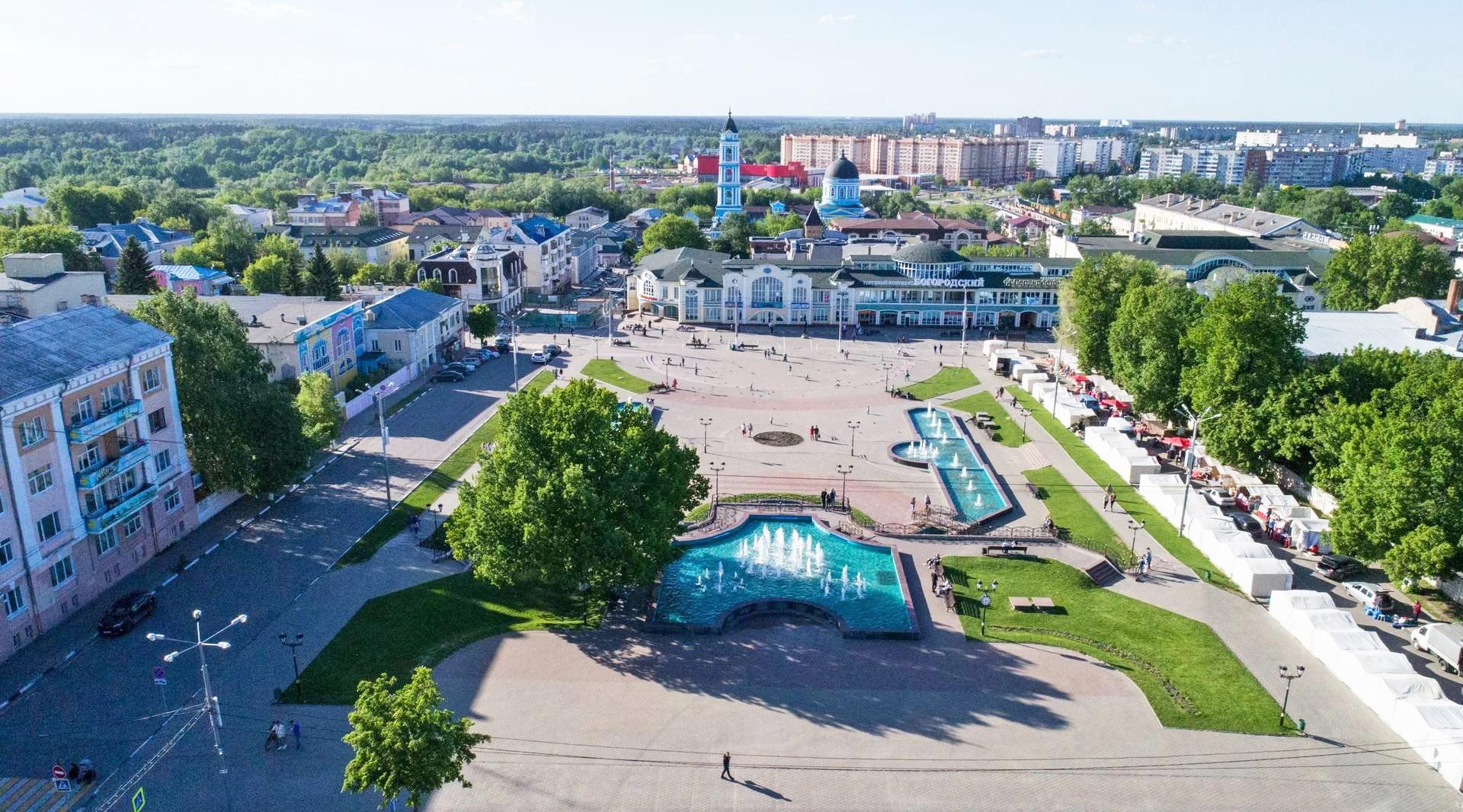 Ногинс. Ногинск Фонтанная площадь. Фонтанная площадь Ногинск Ногинск. Ногинск площадь фонтанов. Ногинск Фонтанная площадь реконструкция.